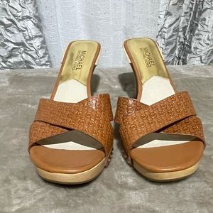 Michael Kors platform heels 8M